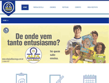 Tablet Screenshot of colegioalfaeomega.com.br